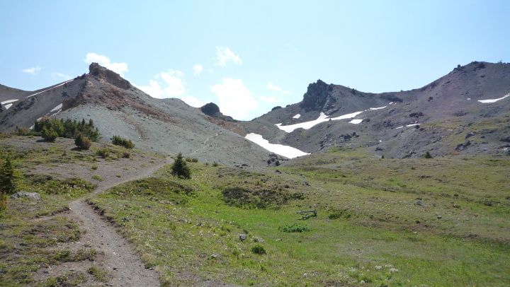 tyax_camel_pass_climb3.jpg ht=406