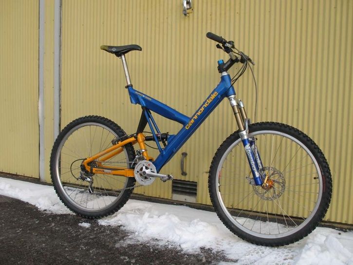 Ãber-Vweb.jpg ht=544