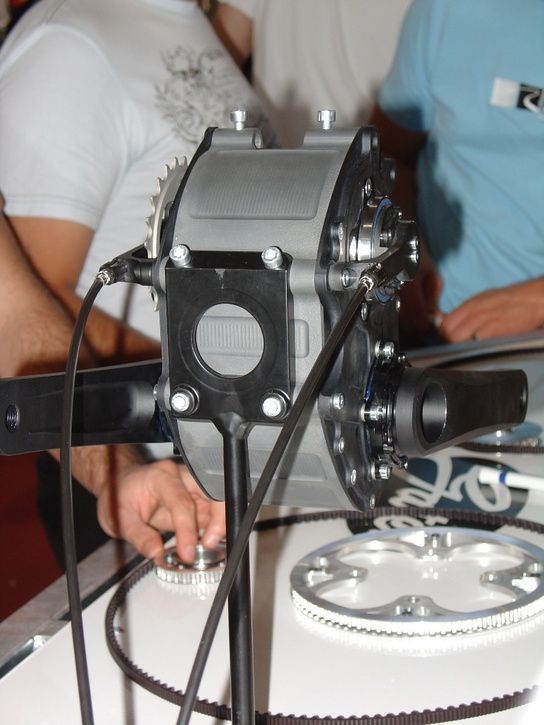 Universal_Transmissions_G-Boxx_2_3_.jpg ht=725