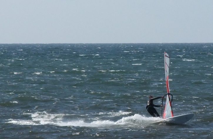 v-surf.jpg ht=475