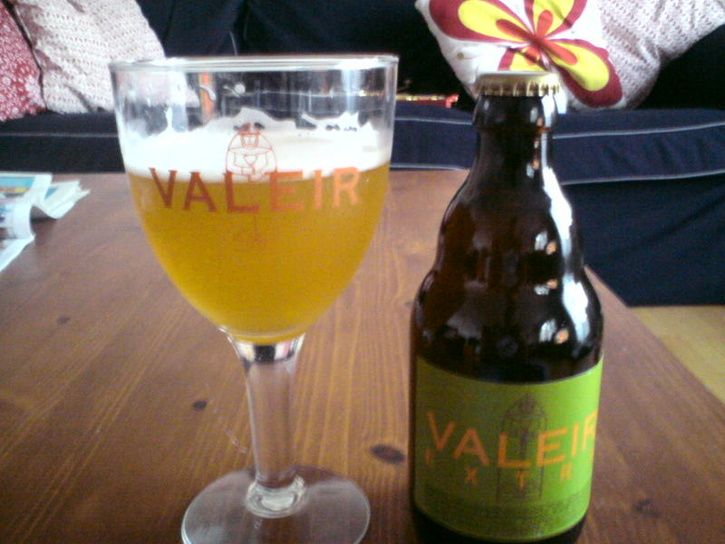 valeir_extra2.jpg ht=544