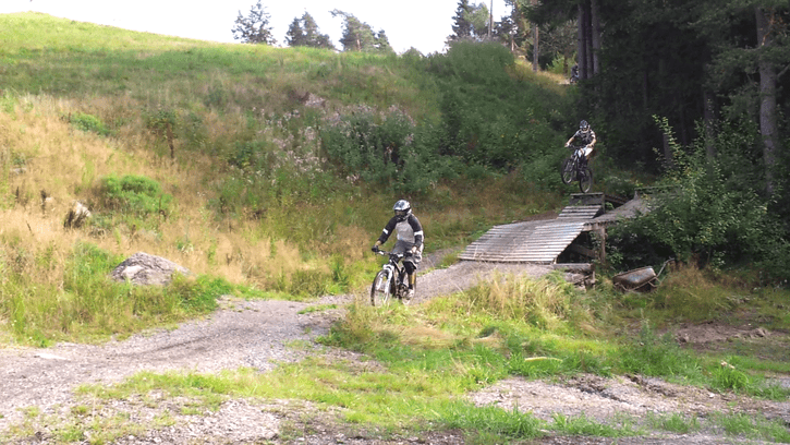 vlcsnap-2012-08-26-19h23m54s53.png