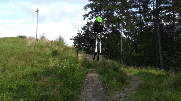 vlcsnap-2012-08-26-19h52m38s37.png