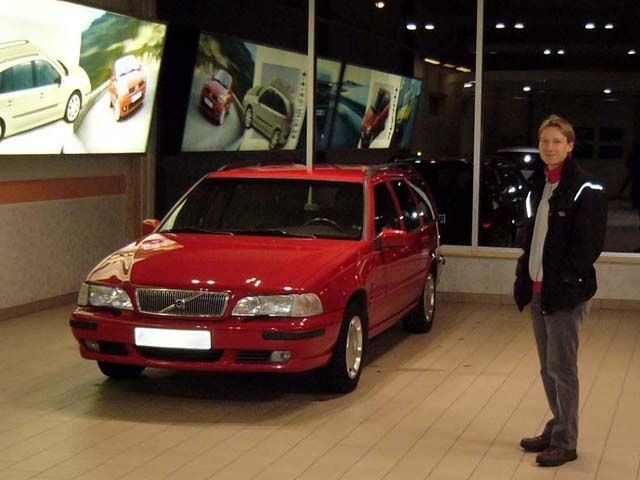 volvo_v70-00.jpg ht=480