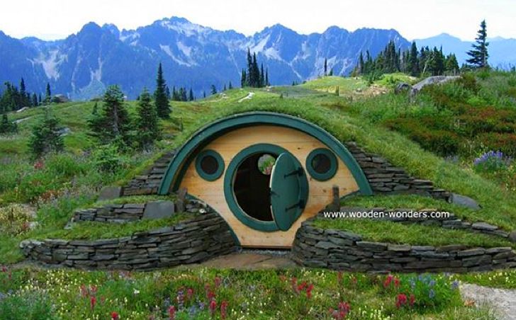 Wooden-Wonders-Hobbit-Hole-1.jpg
