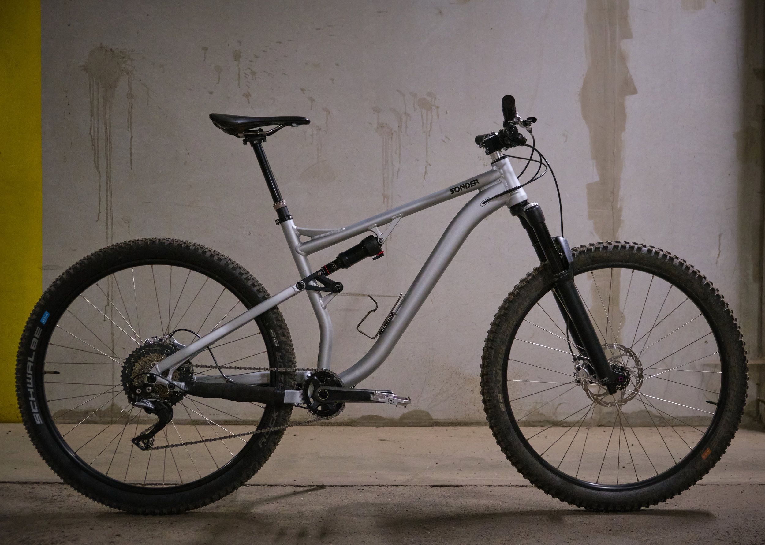 XT301755_resize.jpg