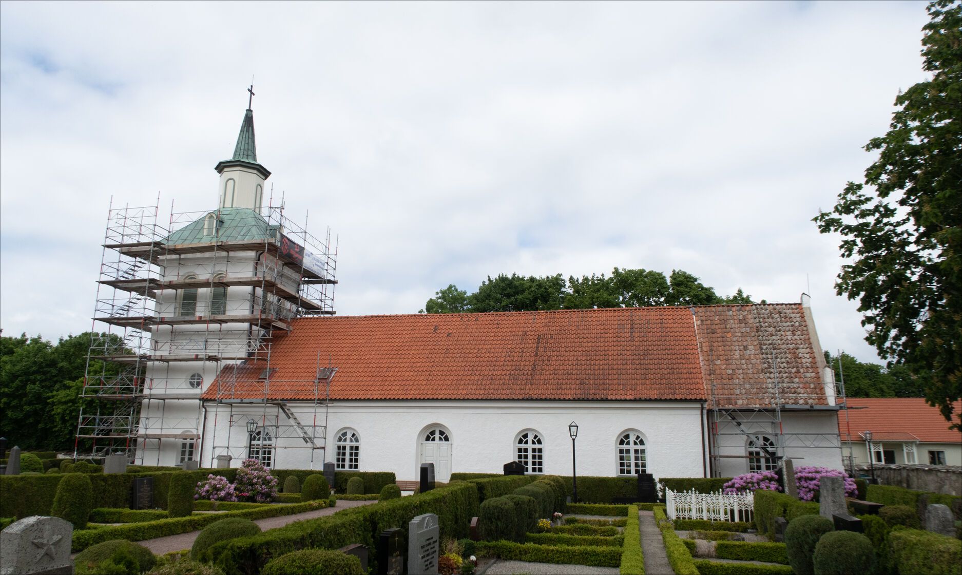 Ysane Kyrka.jpg