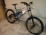 Yeti 303R DH, BOS Idylle RaRe.JPG