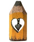 pencil-sculpture-heart_107020012.jpg