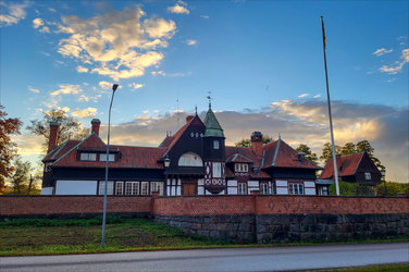 16 - Flådiga kåkar på Kammarbovägen.jpg
