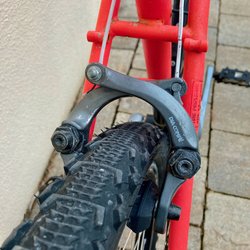 Bianchi-SuntourXCD600-ubrake.jpeg