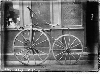 Vélocipèd BNF 1865 Foto 1913.jpg