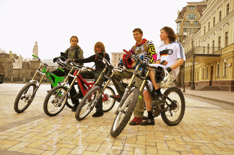 www.pinkbike.com