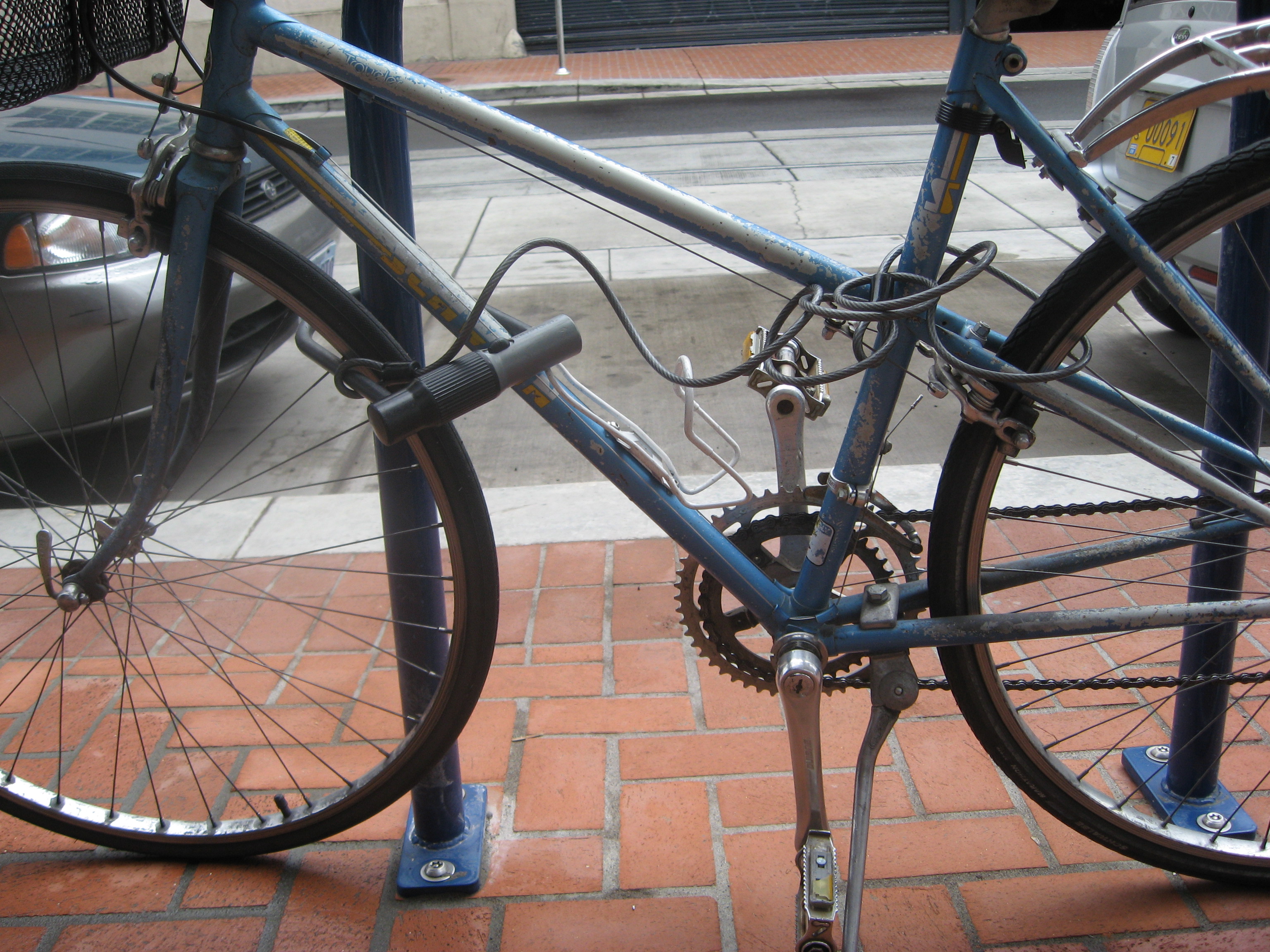 U-lock-+-wheel.jpg