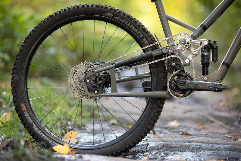 www.pinkbike.com