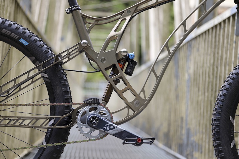 www.pinkbike.com