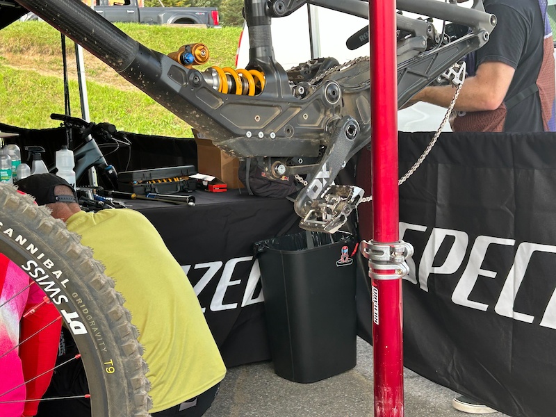www.pinkbike.com