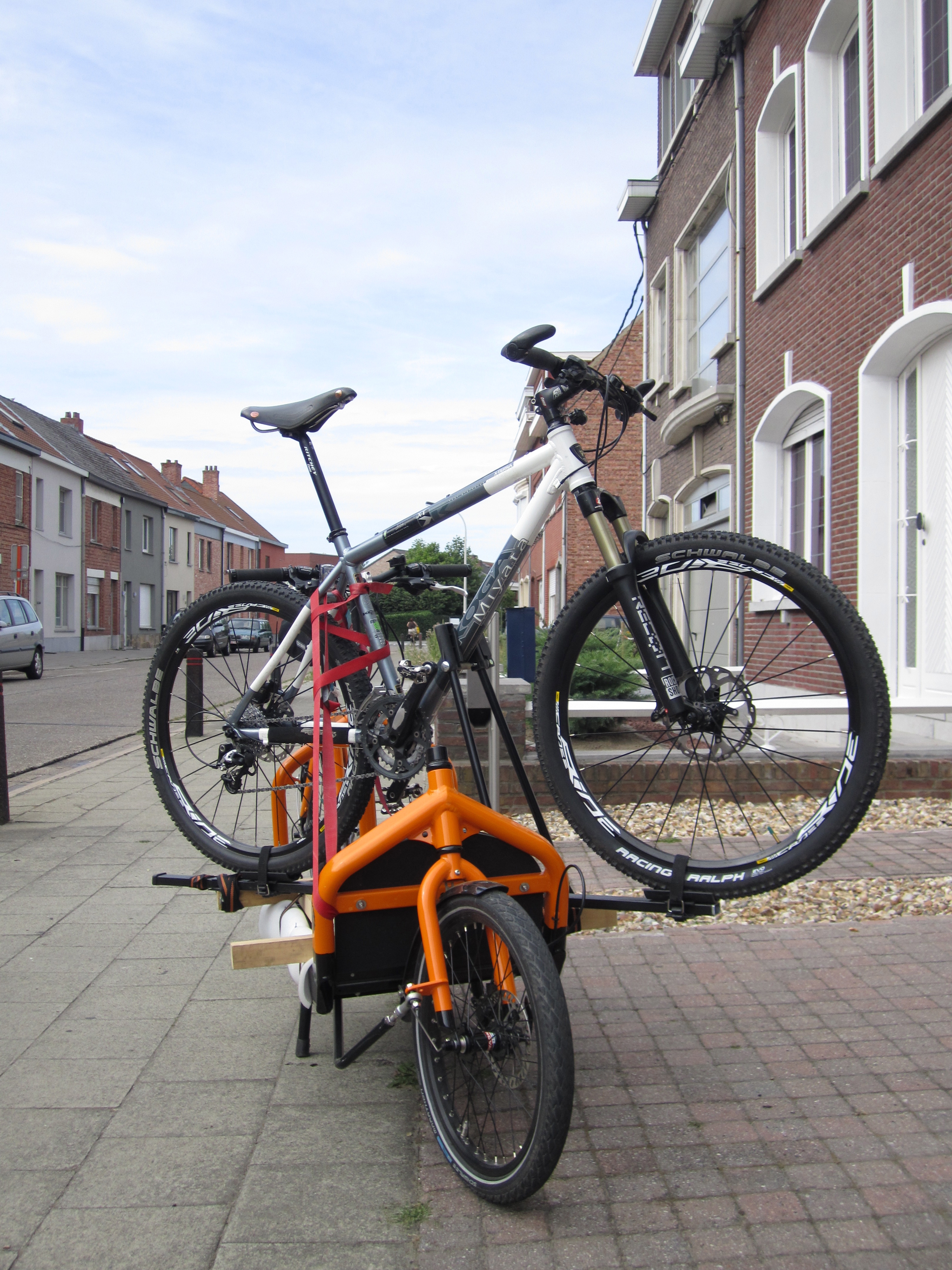 yeswecandoalmostanythingbybike.wordpress.com