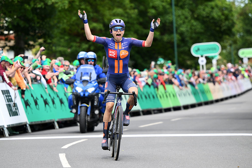 www.cyclingnews.com