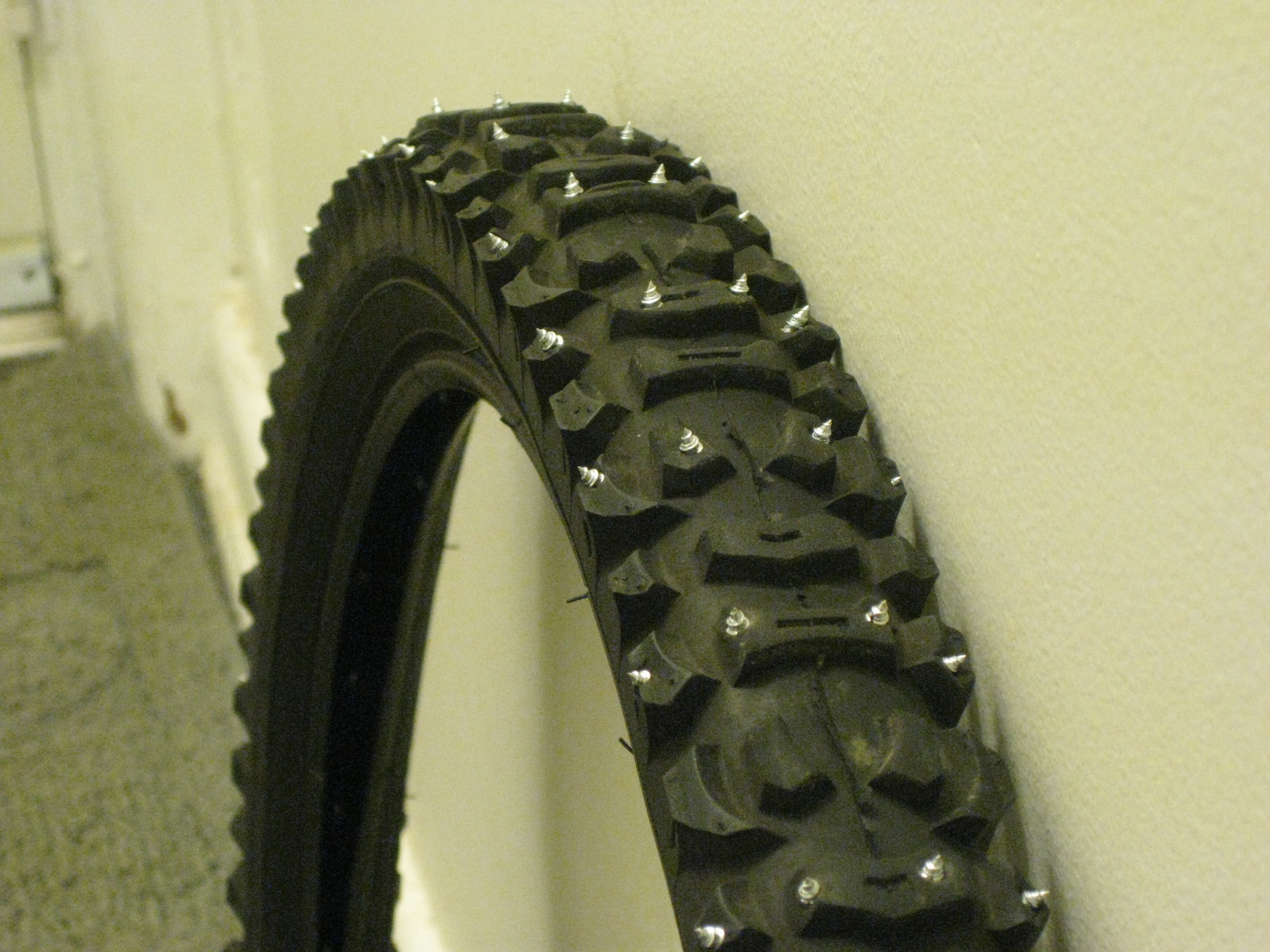 studded-tires_022.jpg