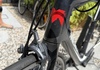 Landsvägsracer i cool retrodesign: Merckx EMX-525 kolfiber – 53 cm – projekt Ramar säljes