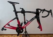 Pinarello F7 ram med polymerwork styre 54.5