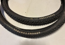 Specialized Purgatory och Ground Control (avplockade från Epic 8 Evo)