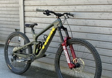 Trek Slash 9.8 XT bytes? 