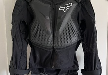 Fox Titan skyddsväst