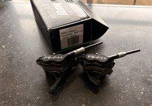 HOPE RX4+ Flat Mount +20 mm – komplett set