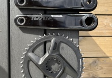 SRAM Rival DUB Wide samt 42T klinga