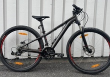 Specialized Pitch comp XS/13 tum med 27,5 tums hjul.