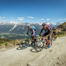 Ofta sker klättringarna på transportsträckor el. Foto: Pascal Gertschen.