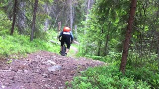 Stigcykling runt Storberget