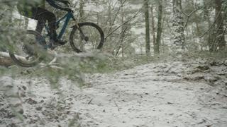 Flow in the snow