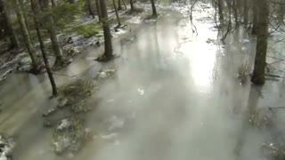 FLOATING (on Ice)