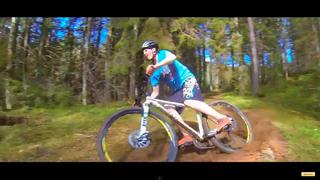 Lite lek på våran downhill-bana!