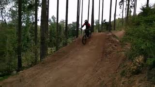 Albin 12 år kör i vallåsen