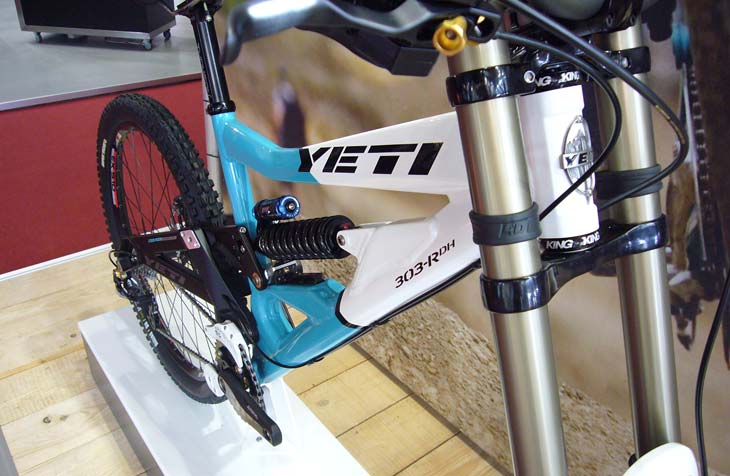 yeti303.jpg
