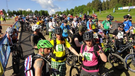 Laddat i startfållan inför starten av Canyon Enduro Sprint 2013. Foto: Fredrik Westman