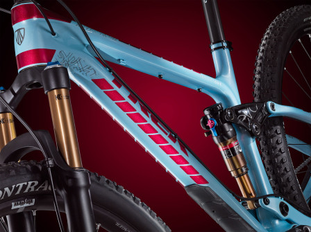Fuel EX Blue Red. Foto: Trek
