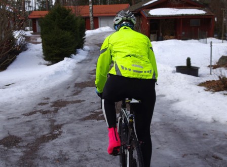 Off we go, pendlingskittad i high viz.
