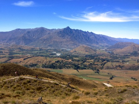 Killarna halvvägs nerför Rude Rock. 