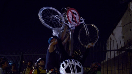 BIKESvsCARS_8