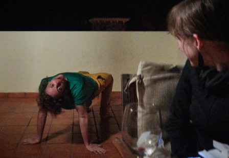 Marran i fridans-pose. Jag ska för alltid bevara denna bild i mitt hjärta.