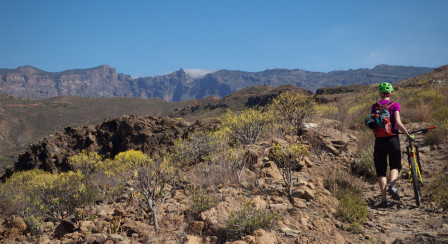 Fin stig upp från Fataga