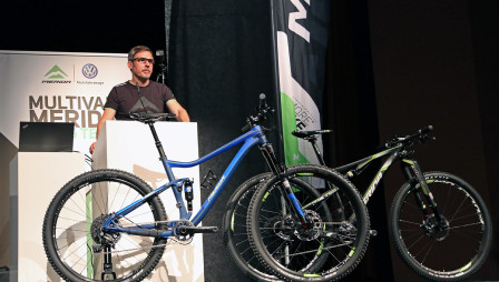 Meridas chefdesigner Jurgen Falke berättar om utvecklingen av Meridas nya cyklar till 2016