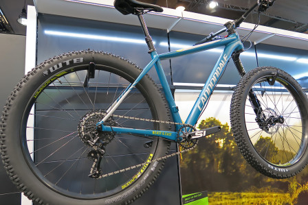 Hardtails drar nytta av den extra komfort som de större plus-däcken ger