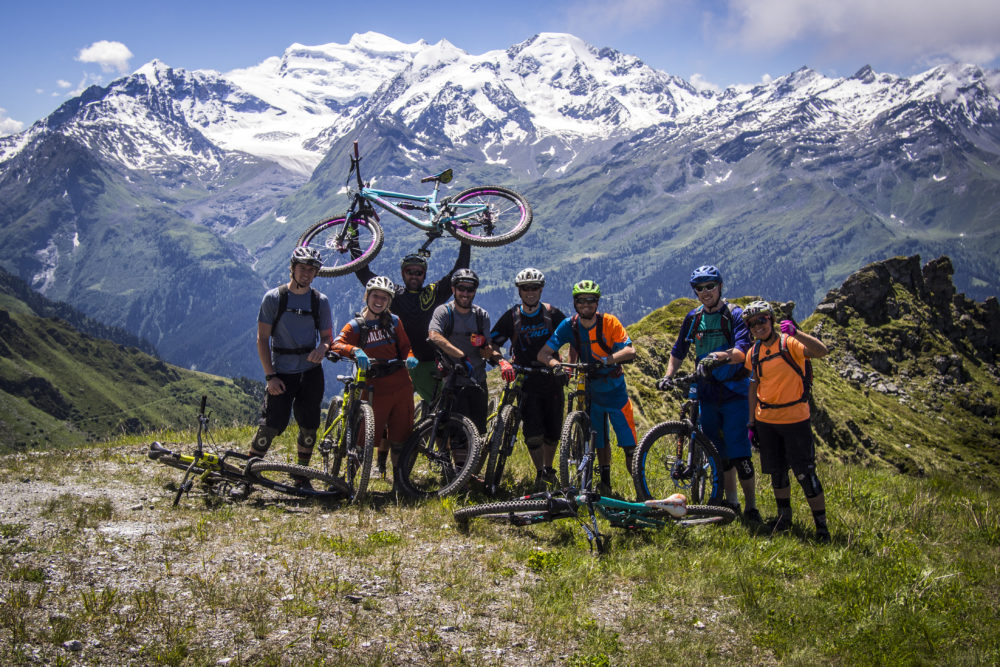 Hela gänget på toppen av Fontanet i Verbier