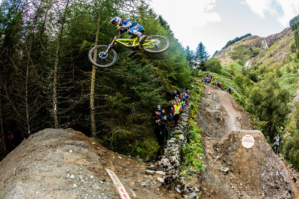 hard-sven-martin-red-bull-content-pool